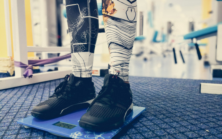 Les balances numériques à la salle de sport