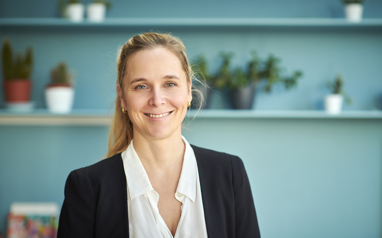 Prof. Katheen Buellens