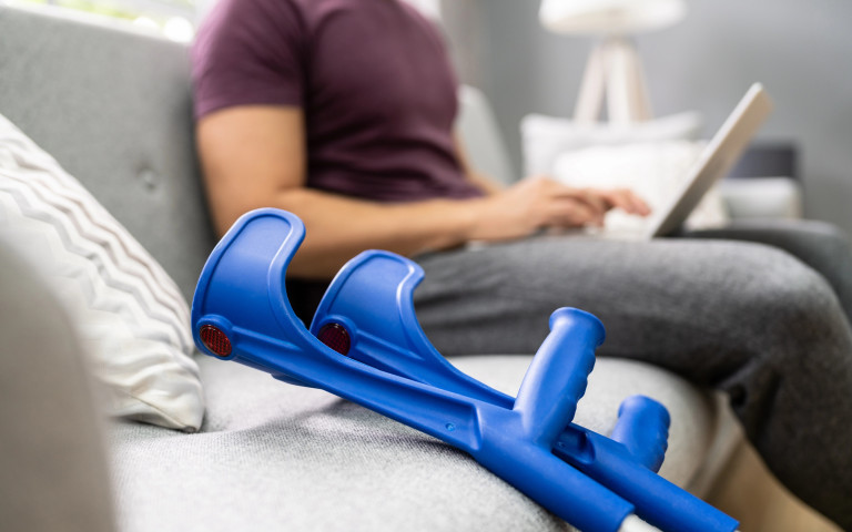 Krukken uitleendienst LM Plus