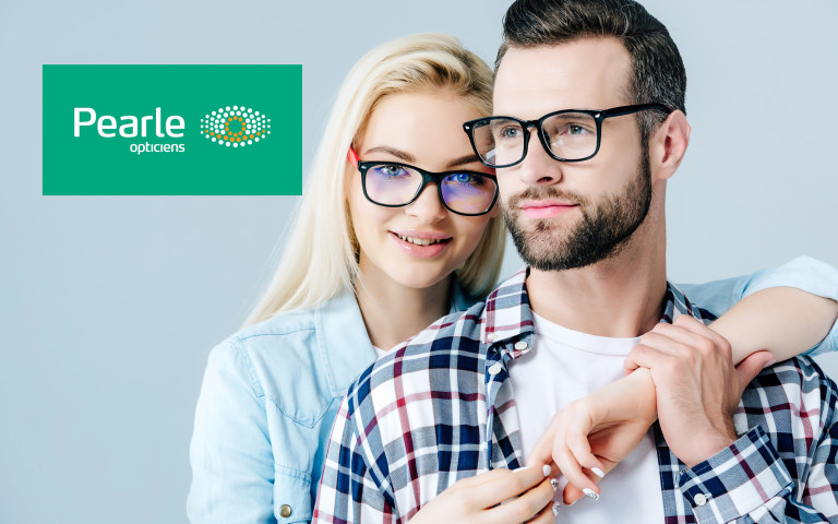 Man en vrouw met bril