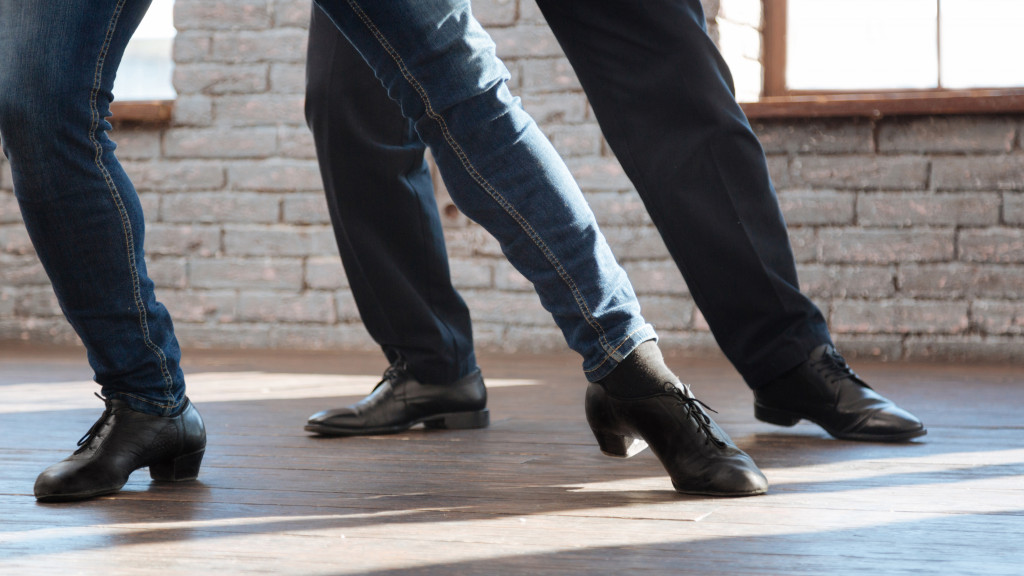 Voeten van dansend koppel