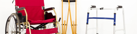 Location chaise roulante cadre de marche et béquilles