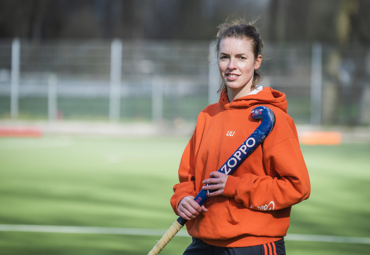 Elizabeth joueuse de hockey