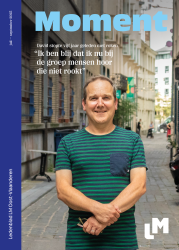 Cover ledenblad Moment LM Oost-Vlaanderen juli - september 2025 - met David op de cover. Tekst: David stopte vijf jaar geleden met roken "Ik ben blij dat ik nu bij de groep mensen hoor die niet rookt"